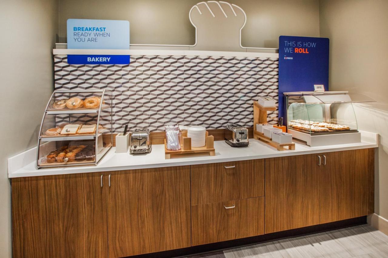 Holiday Inn Express & Suites Ridgecrest - China Lake By Ihg المظهر الخارجي الصورة