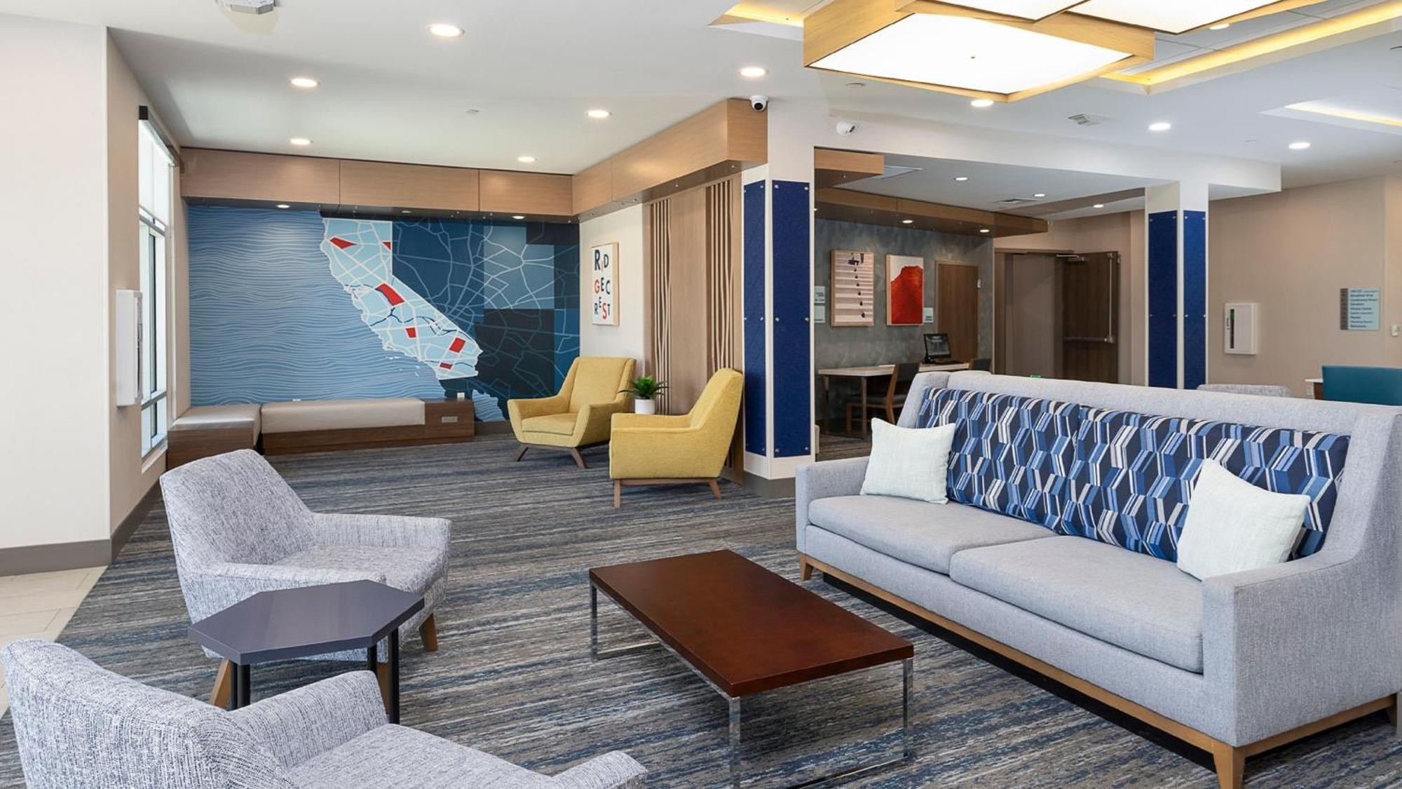Holiday Inn Express & Suites Ridgecrest - China Lake By Ihg المظهر الخارجي الصورة