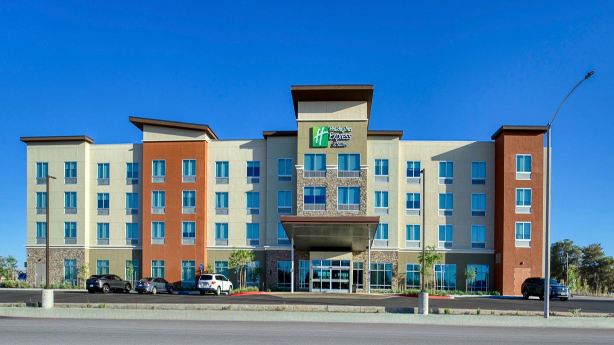 Holiday Inn Express & Suites Ridgecrest - China Lake By Ihg المظهر الخارجي الصورة